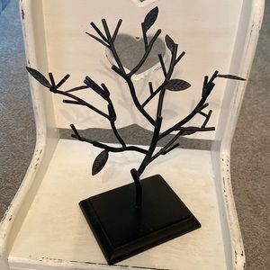 Black Metal Tree Jewelry Holder